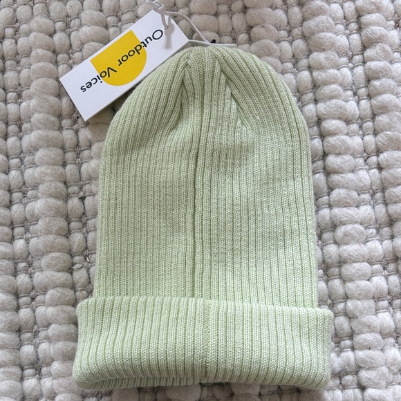 Outdoor Voices Mint Green Beanie - Picture 2 of 4